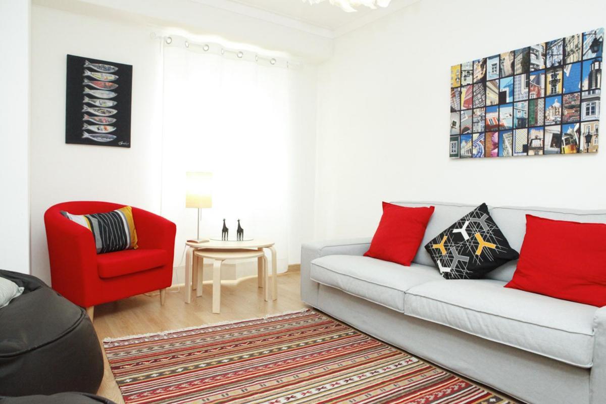 Family Central Apartment In Sao Pedro Do Estoril Luaran gambar