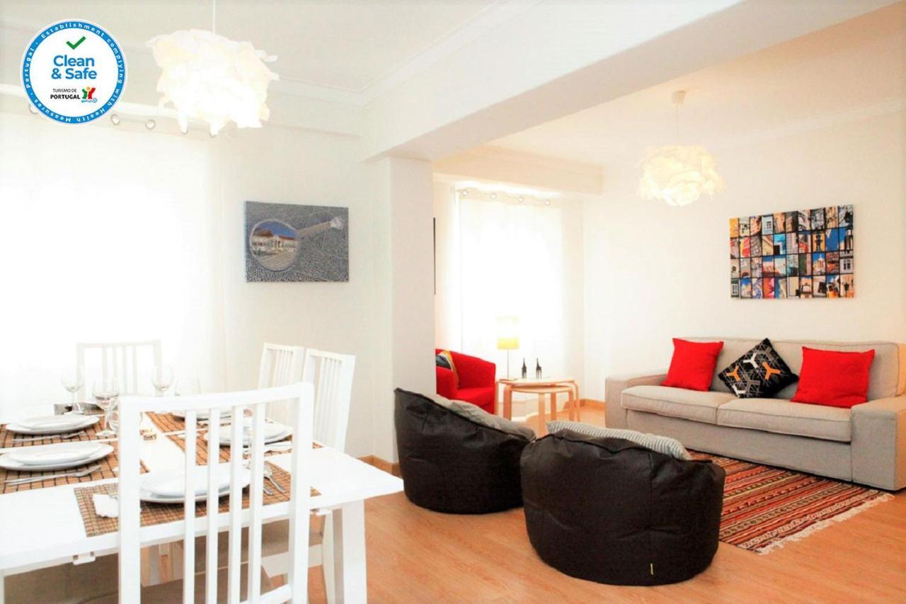 Family Central Apartment In Sao Pedro Do Estoril Luaran gambar